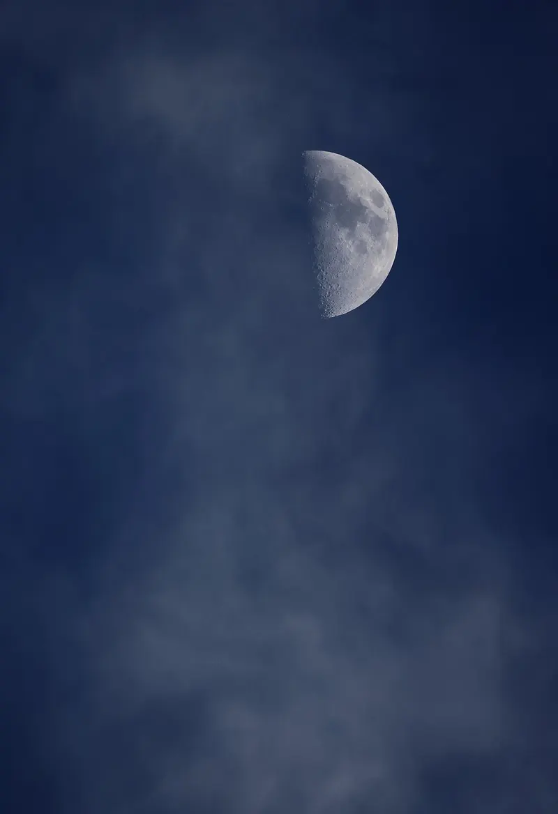 Luna. Veranos astronómicos de Guadalajara
